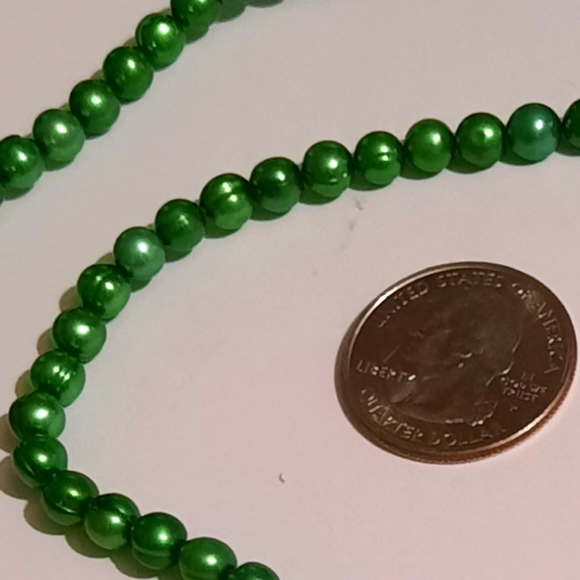 Green Culture Freshwater Pearl Necklace - Picture 5 of 5